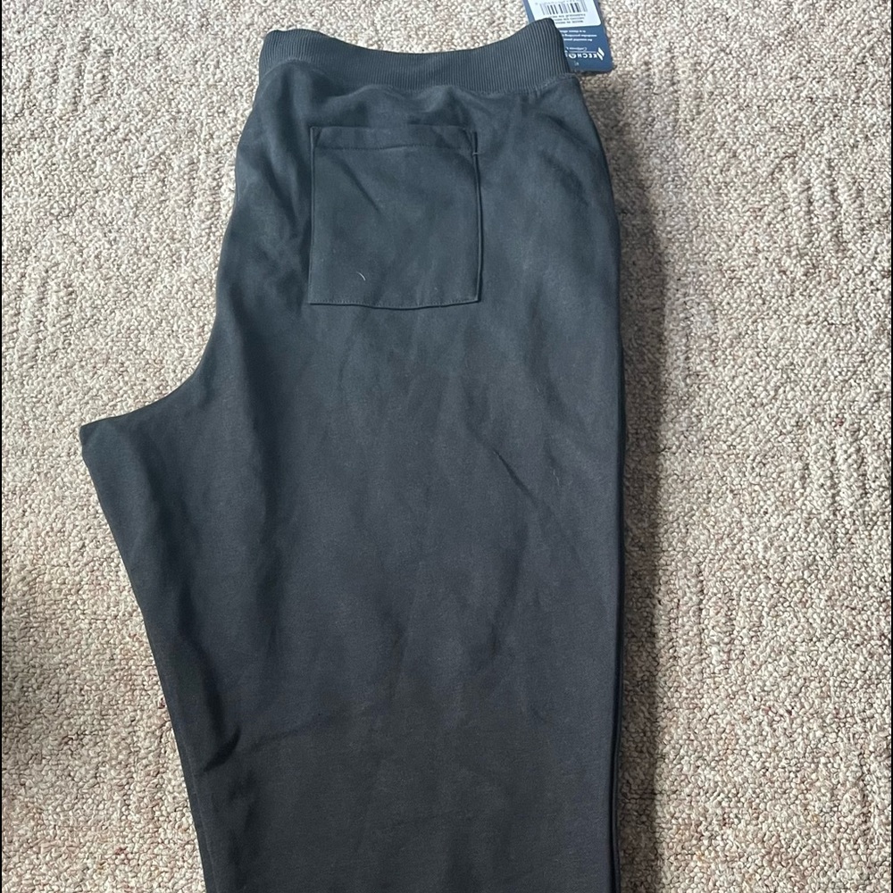 Sketchers cozy classic silhouette joggers